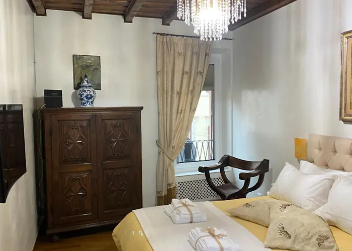 Spanish Steps Casa Nes